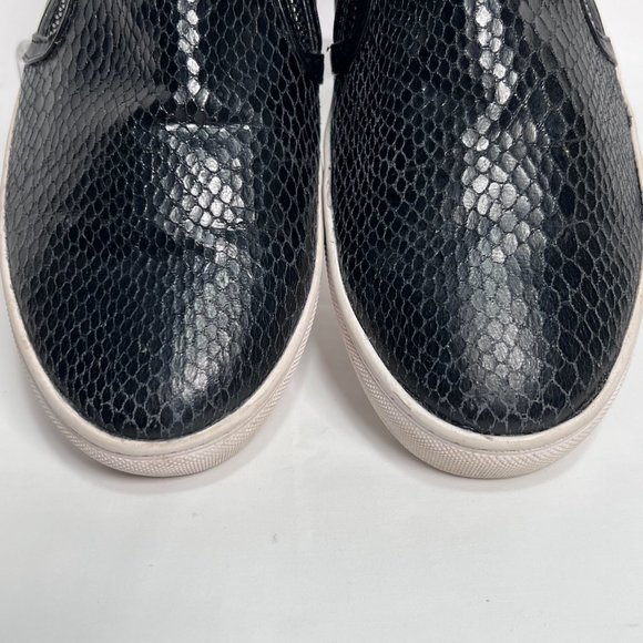 Steve‎ Madden Excreux Size 9.5 Black Slip on Sneaker Faux Snakeskin Zipper - Picture 3 of 9